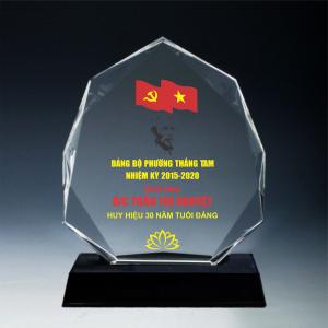 Gợi ý món quà tặng đại hội công đoàn in theo yêu cầu giá rẻ