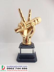 Cúp nghệ thuật 12